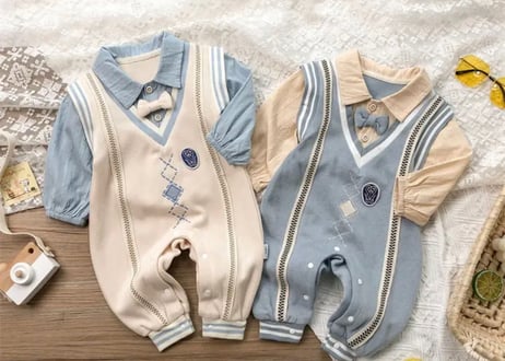 蝶ネクタイニットロンパース⭐︎66〜90
