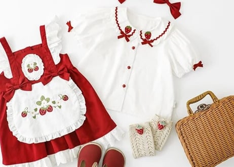 いちご刺繍エプロンドレス🍓80〜140