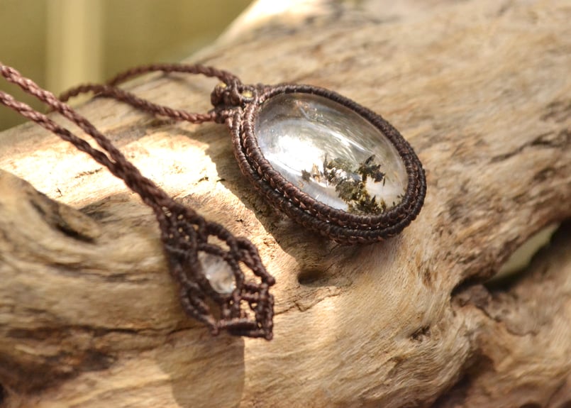 ガネーシュヒマール産水晶・ペンダント | Macrame Wala