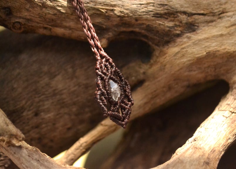ガネーシュヒマール産水晶・ペンダント | Macrame Wala