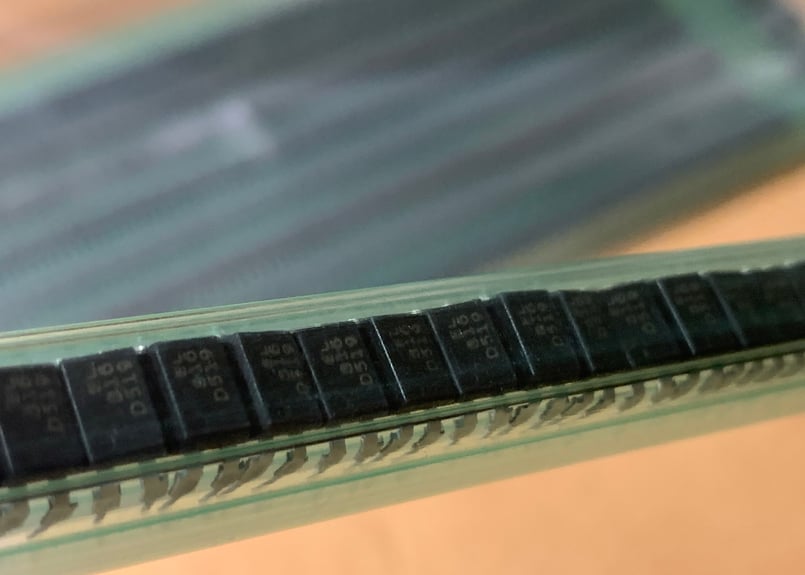 フォトトランジスタ フォトカプラ EL816 4ピンDIP 100個セット フォトトランジスタ フォトカプラ EL816 4ピンDIP 100個セット