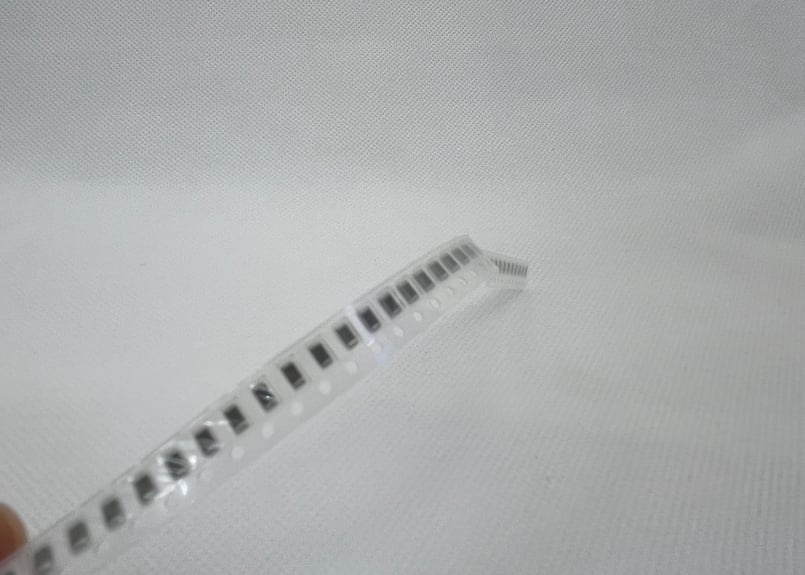 セラミックコンデンサ GRM31M1X1H104JA01L 50個リールカット品 50V0.