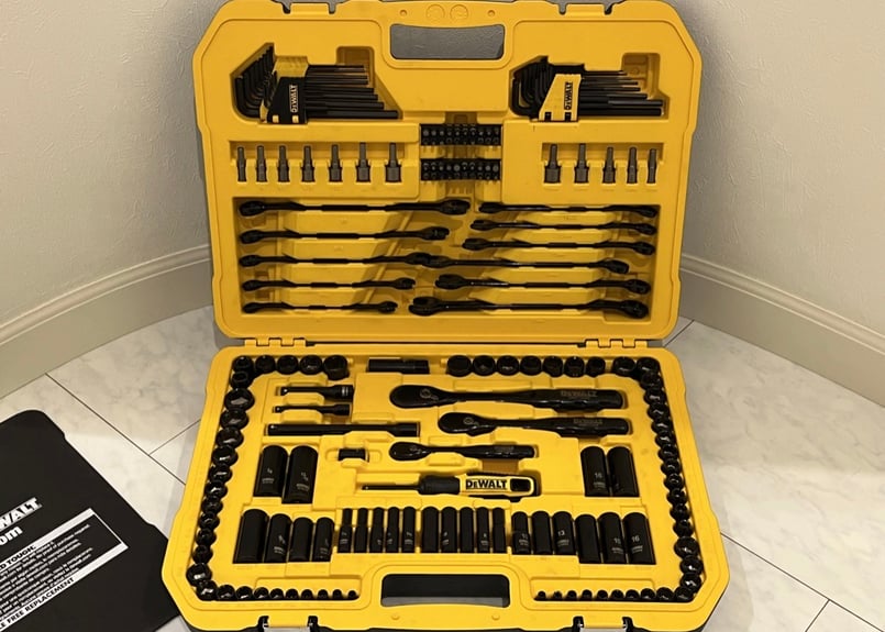 DEWALT製 工具セット 184pcs ブラックエディション メカニックツール 