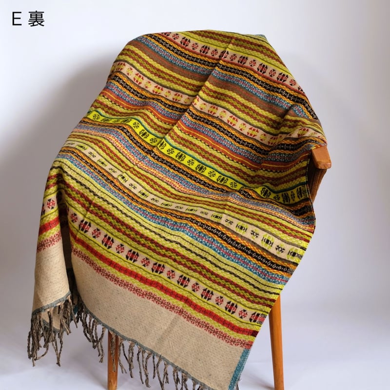 インド　カシミール　ウールラグ 大きめ インド カシミール ウールラグ 大きめ インド カシミール