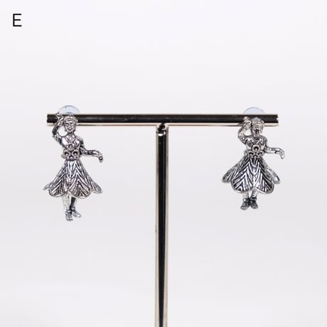 インドの踊り子ピアス　イヤリング　シルバー　アクセサリー　8種類