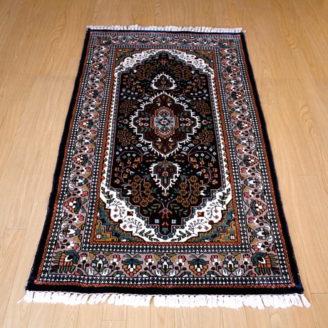 インド　手織り絨毯　シルク　＜約90 x 154 ㎝＞　青・メダリオン