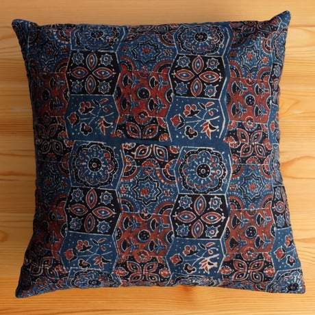 CATEGORY クッション・枕カバー | インド雑貨のお店 ｜ SILKIND