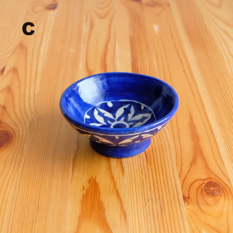 陶器小物入れ インド ブルーポタリー 小サイズ 小花柄 | インド 陶器小物入れ インド ブルーポタリー 小サイズ 小花柄 | インド