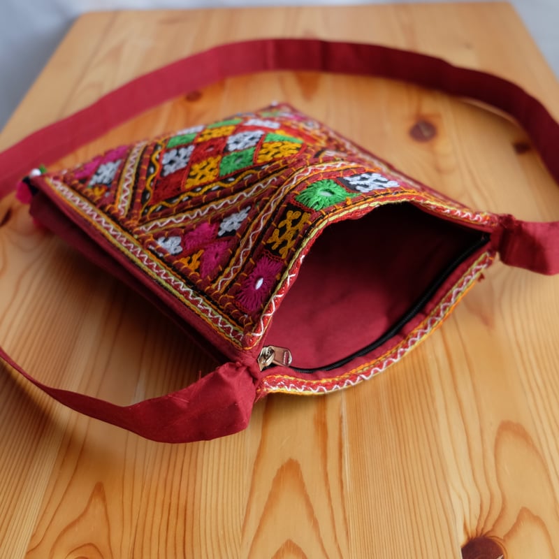 サコッシュ インド綿 ミラー刺繍 | インド雑貨のお店 ｜ SILKIND