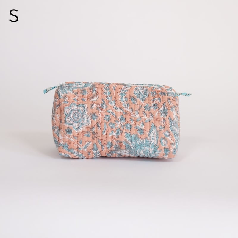 未使用※大判　インド ブロックプリント 中綿入りキルト ソフトオレンジ　カバー マルチクロス 約152×228㎝ インド綿 ブロックプリント オレンジ