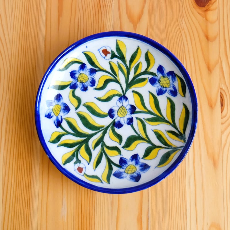 ポーリッシュポタリー青と白の花模様 陶器製長方形皿 ポーリッシュポタリー青と白の花模様 陶器製長方形皿 ポー