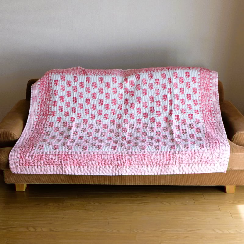 未使用※インド ブロックプリント 中綿入りベビーキルト イングリッシュグレー 未使用※インド ブロックプリント 中綿入りベビーキルト