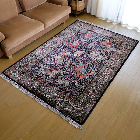 インド　手織り絨毯　シルク　＜約148 x 219 ㎝＞　狩猟文様