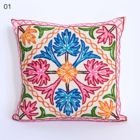 フラワー刺繍　クッションカバー　正方形　約40x40cm　3種類