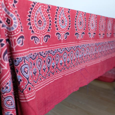マルチクロス　約145×250cm　インド綿　ブロックプリント　アジュラック　レッド×紋章