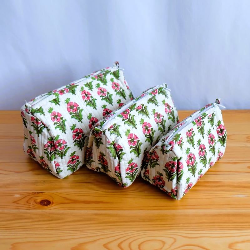 未使用※インド ブロックプリント 中綿入りキルト グリーン マルチ