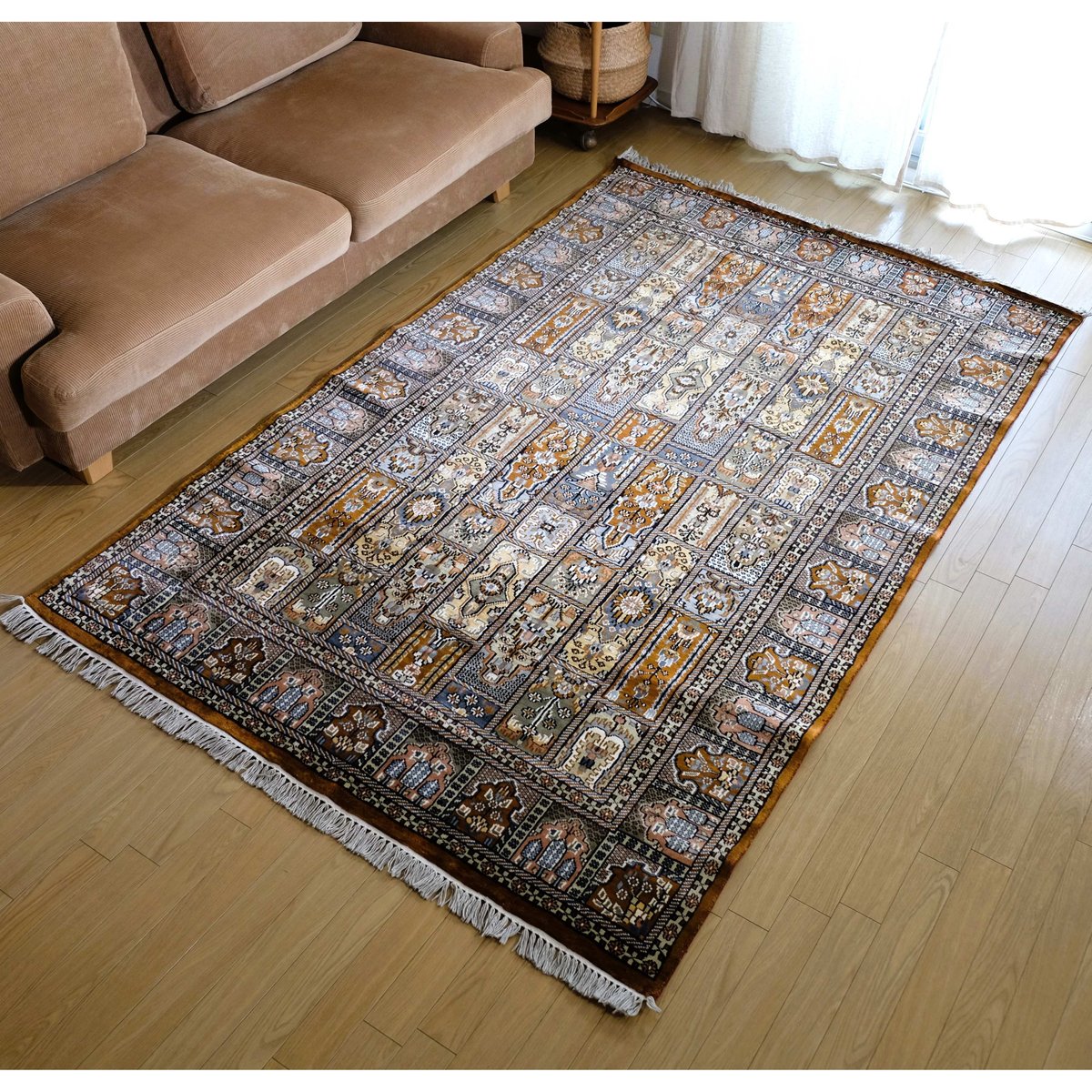 インド製シルクラグ｜手織り120×75cm 上質アート インド製シルクラグ｜手織り120×75cm 上質アート