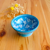 陶器小物入れ　インド　ブルーポタリー　中サイズ　水色唐草