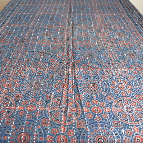 マルチクロス　刺し子　約145×260cm　インド綿　ブロックプリント　アジュラック　インディゴ×紋章
