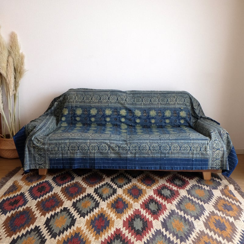 未使用※インド ブロックプリント 中綿入りキルト アースフラワー　マルチラグ 未使用※インド ブロックプリント 中綿入りキルト アースフラワー