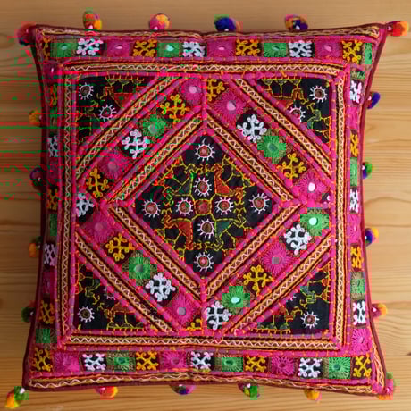 CATEGORY 刺繍 | インド雑貨のお店 ｜ SILKIND（シルカインド