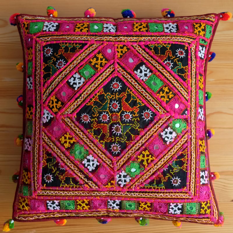 クッションカバー 約40×40cm インド綿 ミラー刺繍 | インド雑貨 クッションカバー 約40×40cm インド綿 ミラー刺繍 | インド雑貨