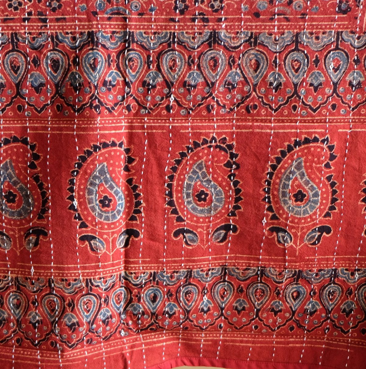 パキスタン　アジュラック布Ａレッド マルチクロス 刺し子 約145×227cm インド綿 ブロックプリント ア