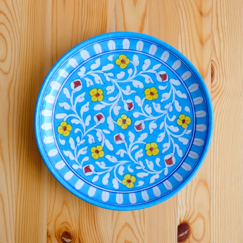 陶器飾り皿 インド ブルーポタリー 大サイズ 水色地に黄色い花