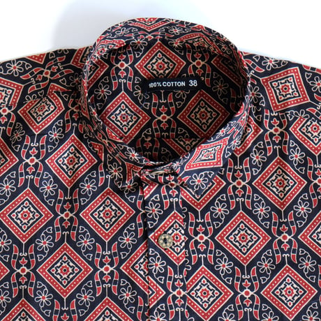 ショートスリーブシャツ　ブロックプリント　Medium/Large　ブラック×紋章