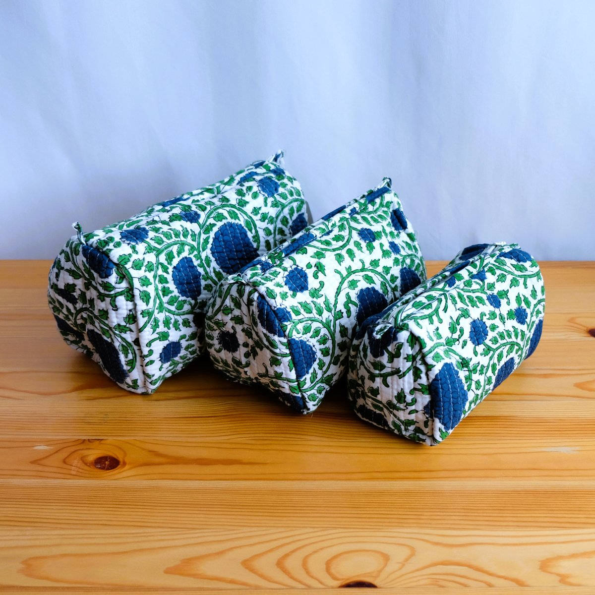 未使用※インド ブロックプリント 中綿入りベビーキルト ネイチャー