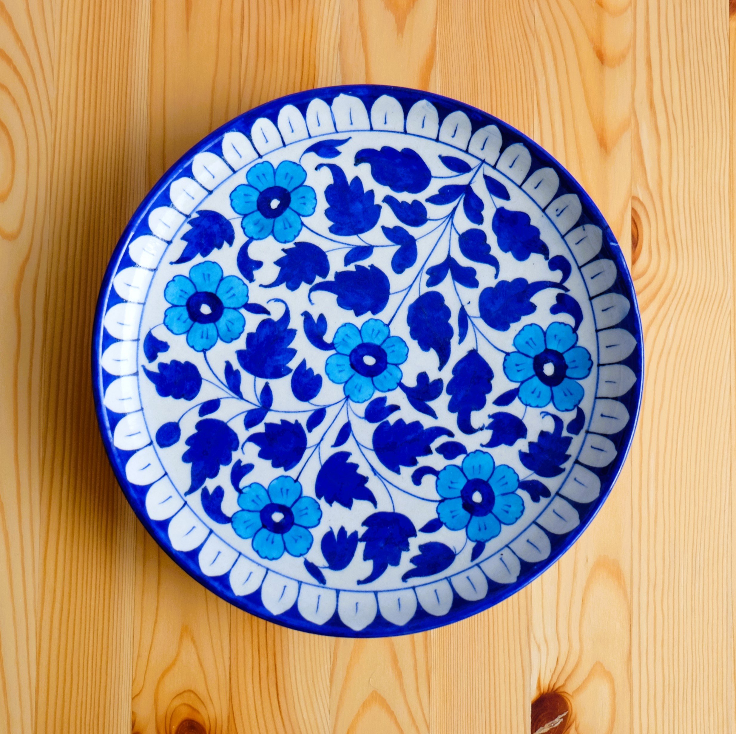 青と白の花模様 陶器皿 直径約30cm original