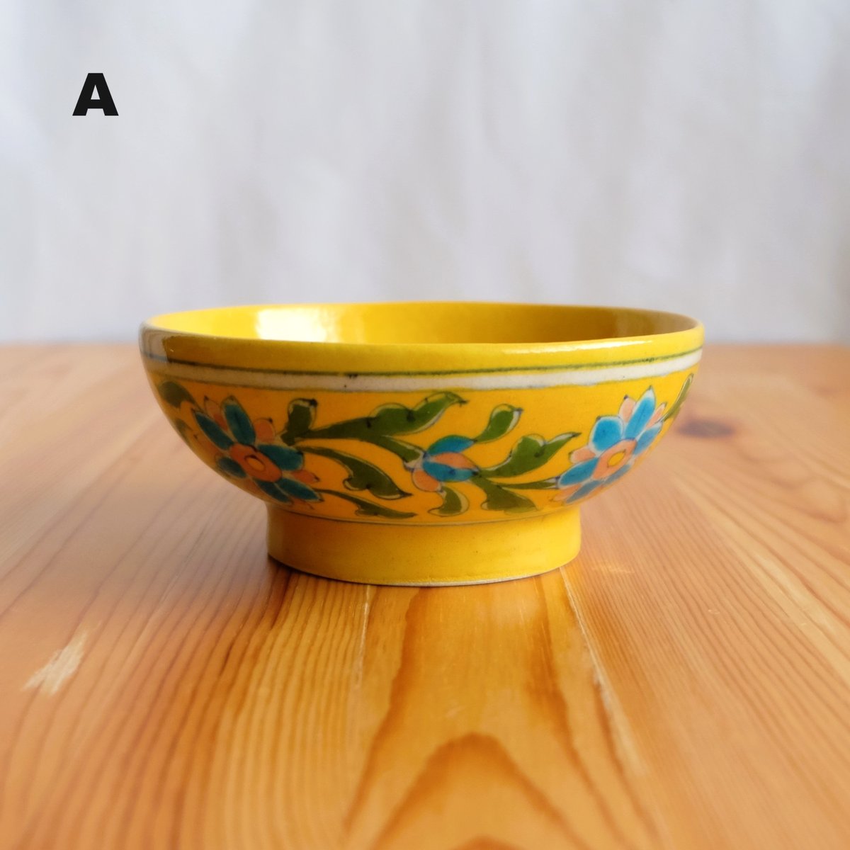 陶器小物入れ インド ブルーポタリー 大サイズ 小花柄 | インド雑貨の