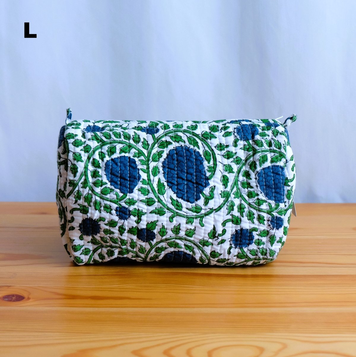 未使用※インド ブロックプリント 中綿入りキルト スプリンググリーン　マルチラグ 未使用※インド ブロックプリント 中綿入りキルト スプリンググリーン