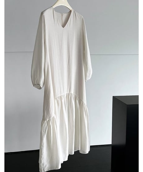 v-neck hem flare onepiece /2color　　IR1591