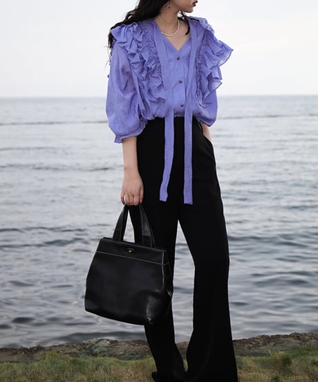 volume frill design blouse　　IR1436