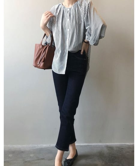round neck striped blouse　　IR1482