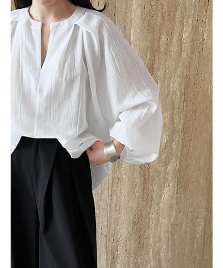 Tuck design volume sleeve blouse /2color　　IR1631