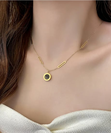 reversible roman numeral necklace　IR1560