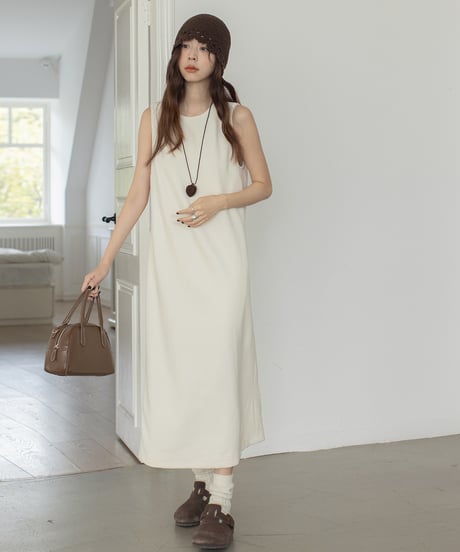 suede sleeveless one-piece /2color　IR1586