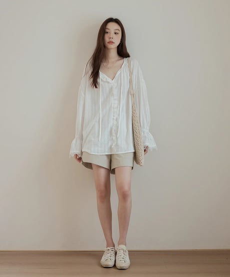 lace flare sleeve blouse　　IR1668