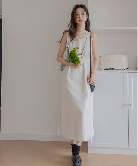 back ribbon sleeveless onepiece　　IR1387