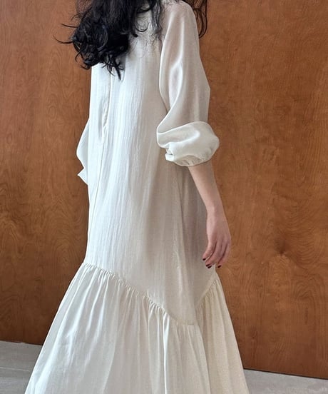 v-neck hem flare onepiece /2color　　IR1591