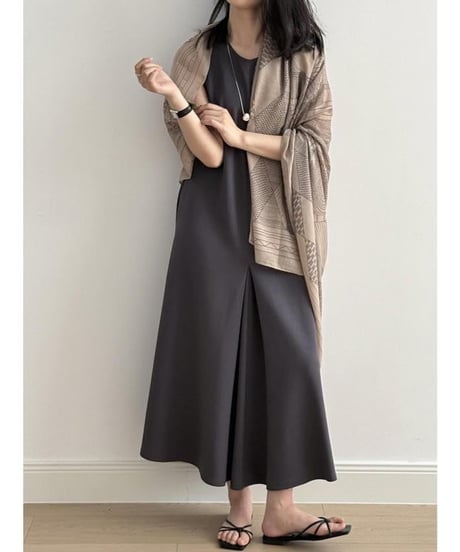 front tuck sleeveless one piece /2color　　IR1634