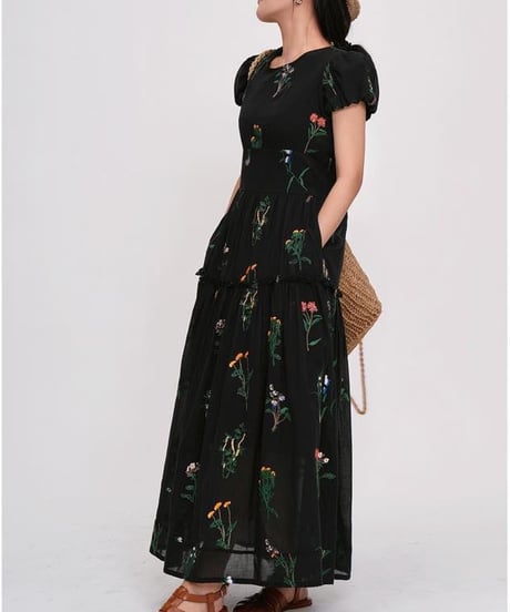 flower embroidery one piece　　IR1453