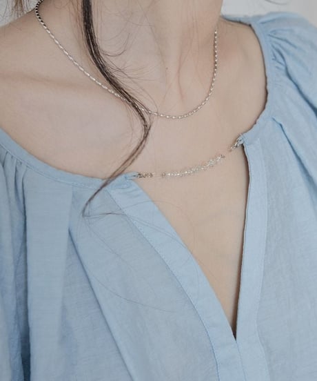 accent v-neck lantern sleeve blouse　　IR1419