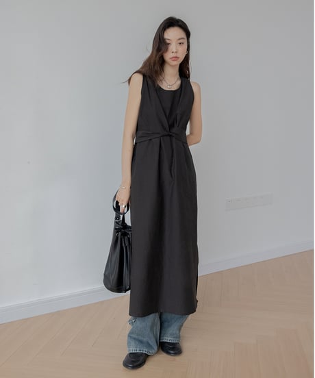 back ribbon sleeveless onepiece　　IR1387