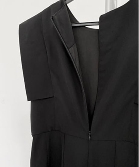 square sleeve jumpsuit　　IR1373