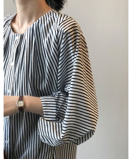 round neck striped blouse　　IR1482