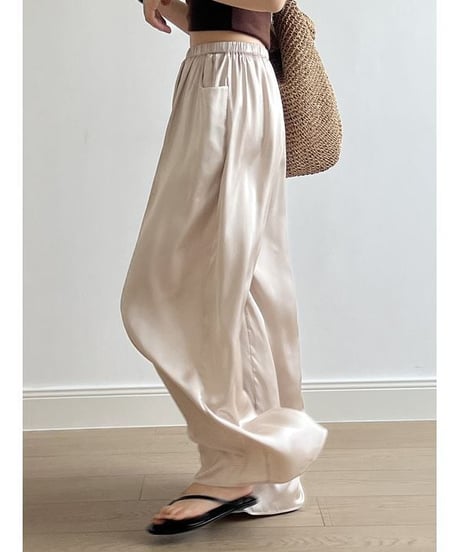 semi glossy wide pants　　IR1441