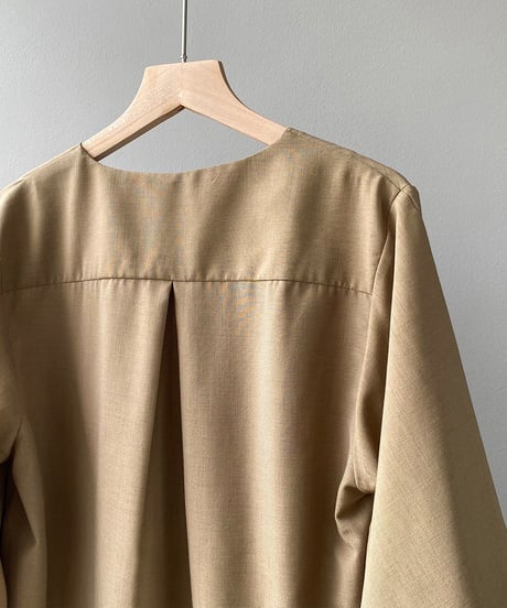 lantern sleeve blouse　　IR1480
